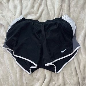 nike athletic shorts med wear, black and white coloring, size medium